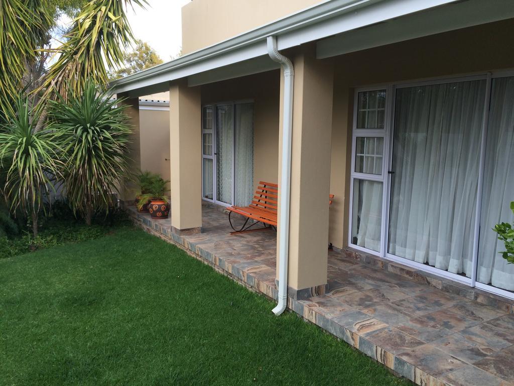 Van Biljon Cottage No Loadshedding Oudtshoorn Bagian luar foto