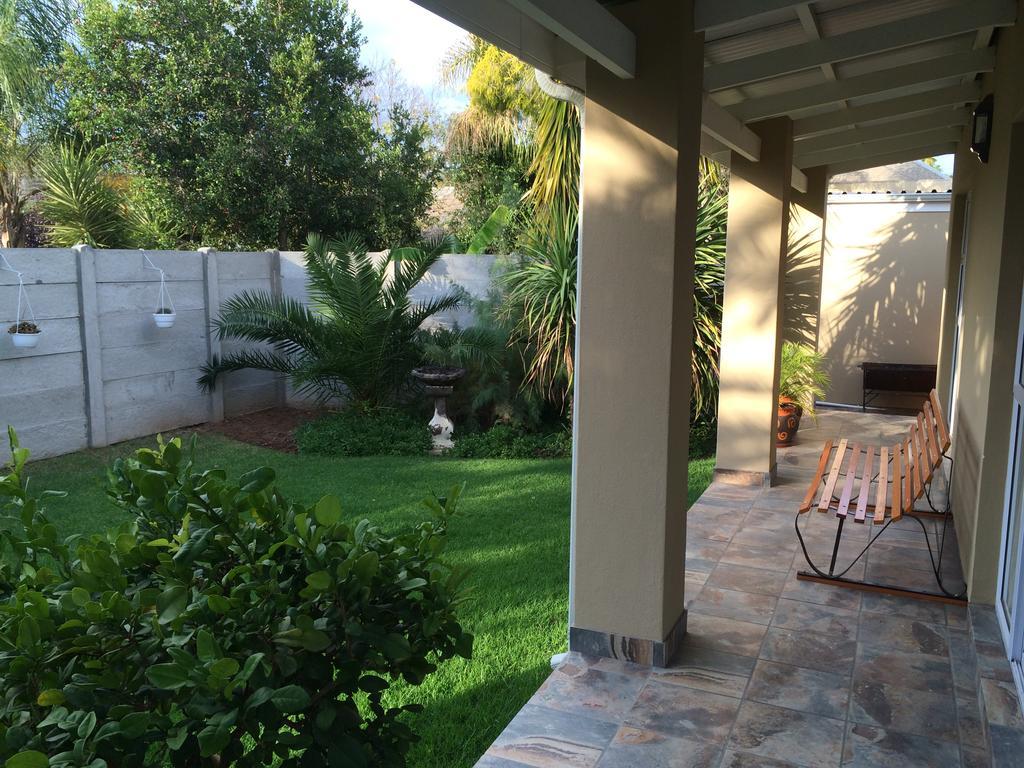 Van Biljon Cottage No Loadshedding Oudtshoorn Bagian luar foto